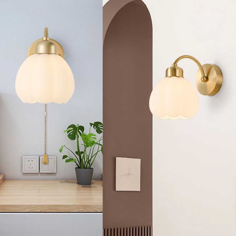 Lily Metalen Design Wandlamp Glas Kap Goud/Ivoor Slaapkamer/Eetkamer/Woonkamer