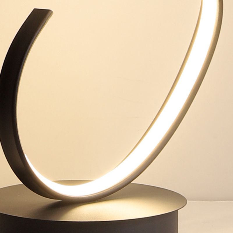Louise Moderne Steamline Minimalistische Lineaire Vloerlamp Wit/Zwart Eetkamer/Woonkamer/Kelder/Hal