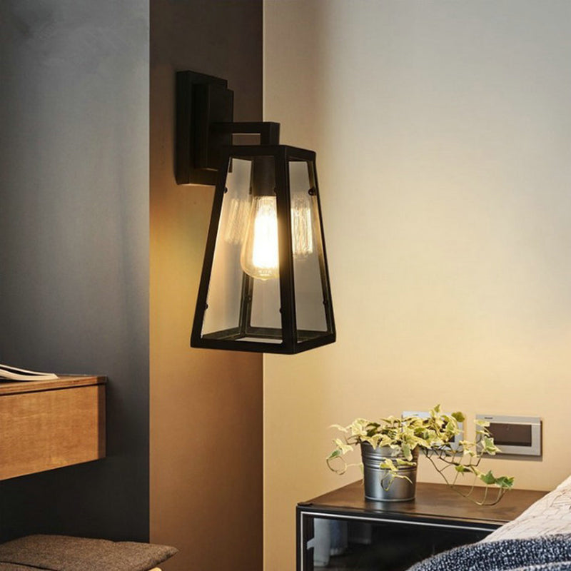 Valerio Retro Zwarte Industriële Lantaarn Wandlamp Metaal En Glas