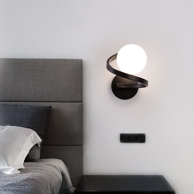 Louise Moderne Bol LED Wandlamp Metaal/Glas Zwart/Goud Slaap/Woon/Badkamer