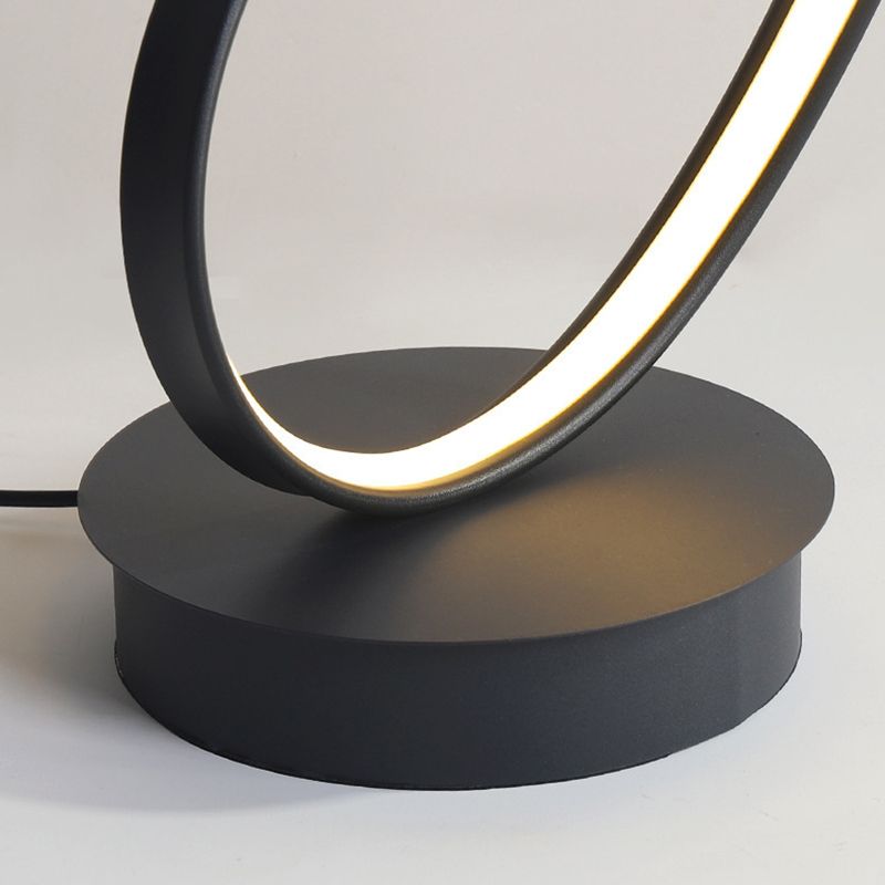 Louise Moderne Steamline Minimalistische Lineaire Vloerlamp Wit/Zwart Eetkamer/Woonkamer/Kelder/Hal