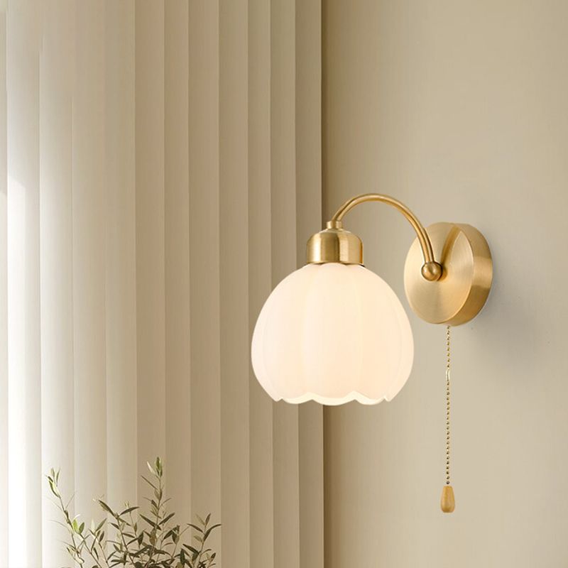 Lily Metalen Design Wandlamp Glas Kap Goud/Ivoor Slaapkamer/Eetkamer/Woonkamer