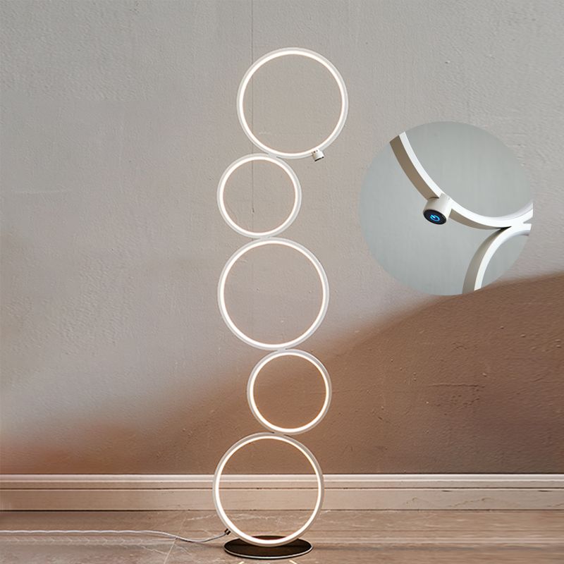 Alonza Scandinavische Moderne Ring Staande Lamp, Zwart/Wit, Woonkamer