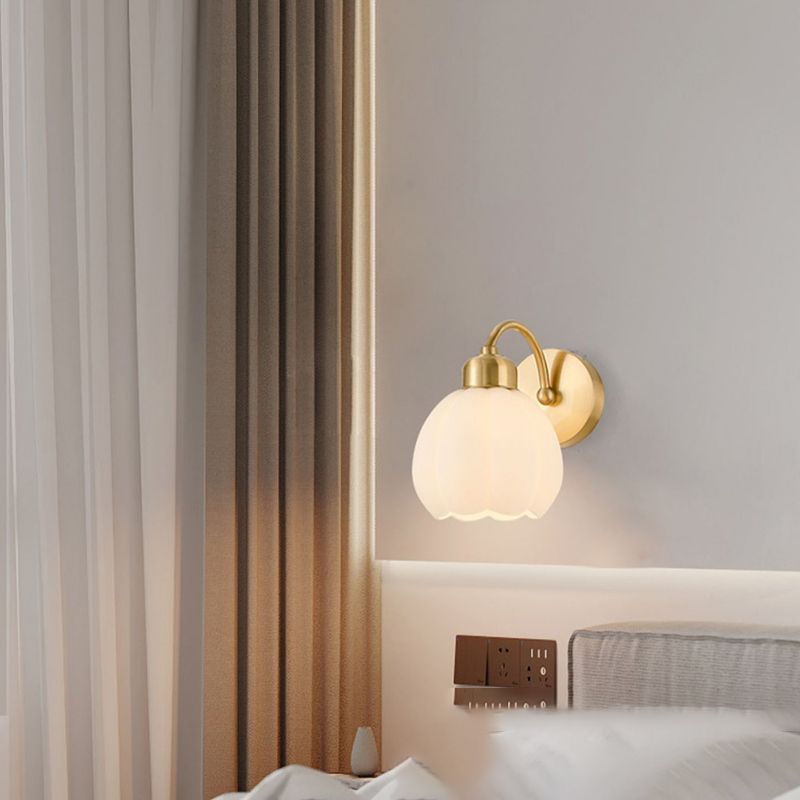 Lily Metalen Design Wandlamp Glas Kap Goud/Ivoor Slaapkamer/Eetkamer/Woonkamer