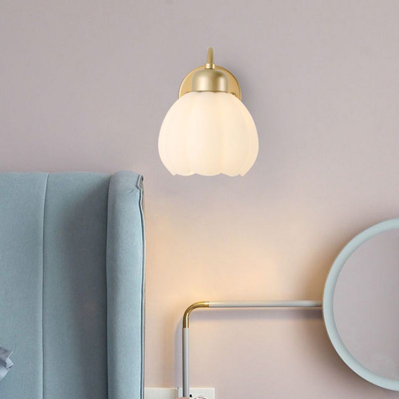 Lily Metalen Design Wandlamp Glas Kap Goud/Ivoor Slaapkamer/Eetkamer/Woonkamer